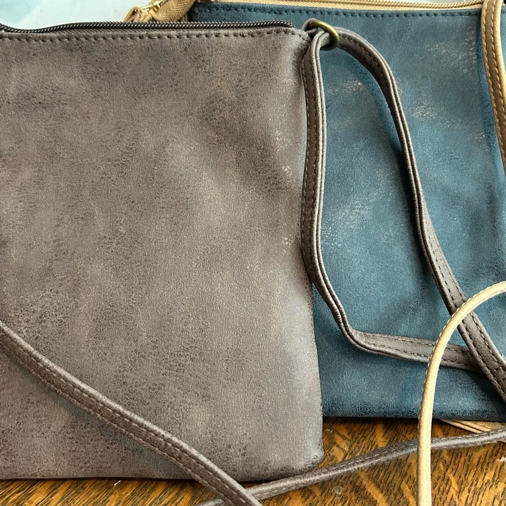 ***Valerie Stevens Crossbody Bags 1 black, 1 brown Great as gifts!π - Picture 4 of 6